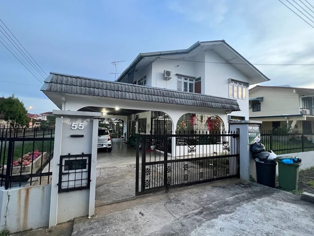 Exterior of an Evoleht care centre in Kuching